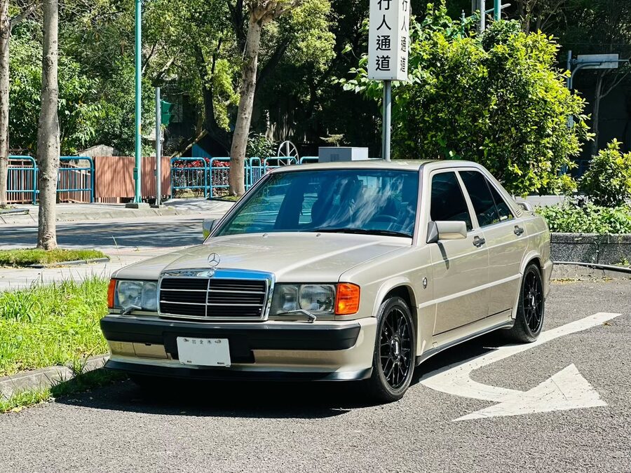 W201